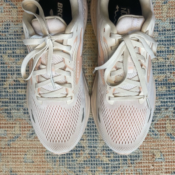 Brooks Adrenaline GTS 23 Running Shoes Women’s Size 12 Light Pink/Villa/White - Picture 4 of 10